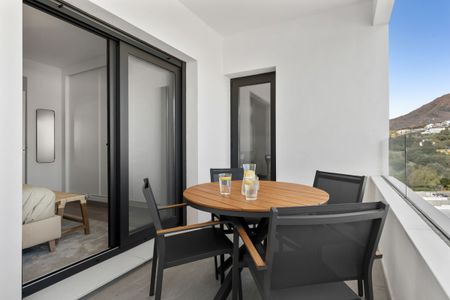 Apartment in Estepona, Costa del Sol - Photo 3