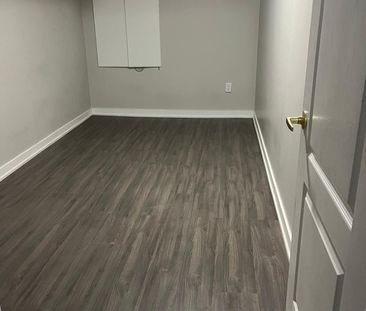 For Lease - 166 Golden Springs Drive, Brampton, Ontario - Photo 6