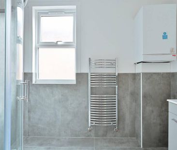 2 bedroom maisonette to rent - Photo 4