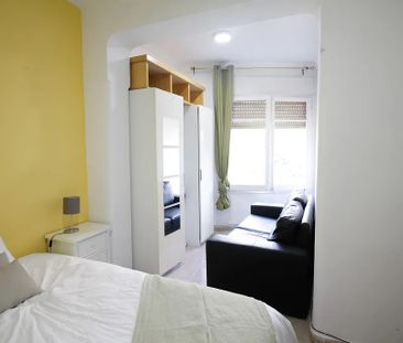 Carrer del Cinca, Barcelona, Catalonia 08030 - Photo 4