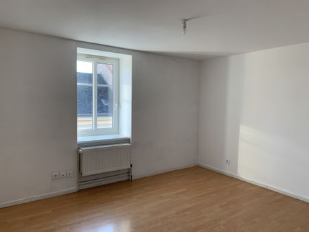 Location Appartement 3 pièces 60m² SARREGUEMINES 57200 - Photo 3