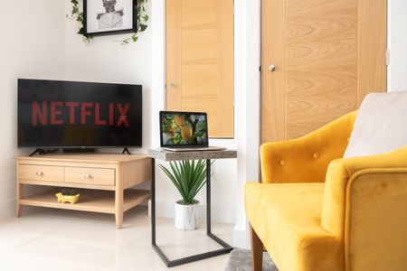 2 Bed Flat, Atlantic Mansions, SO14 - Photo 3