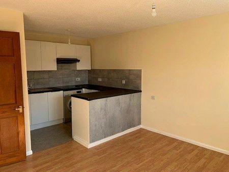 Studio to rent - Photo 4