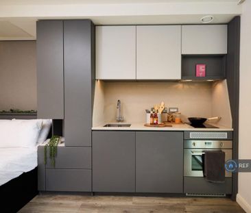 Studio to rent - Photo 3