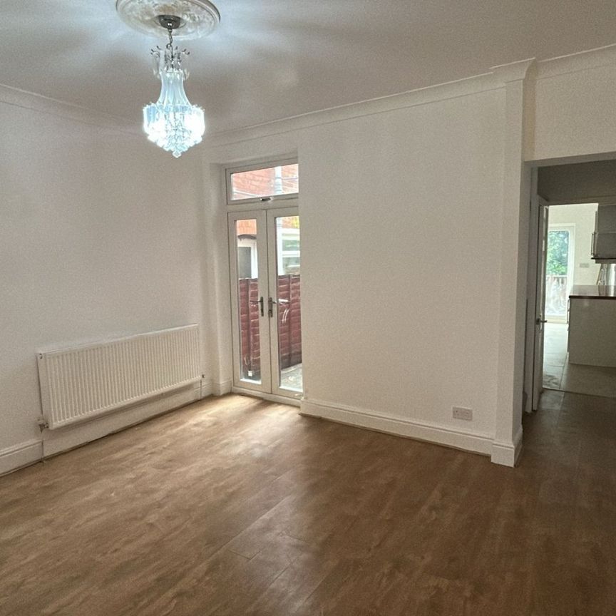 3 bedroom terraced house to rent - Photo 1