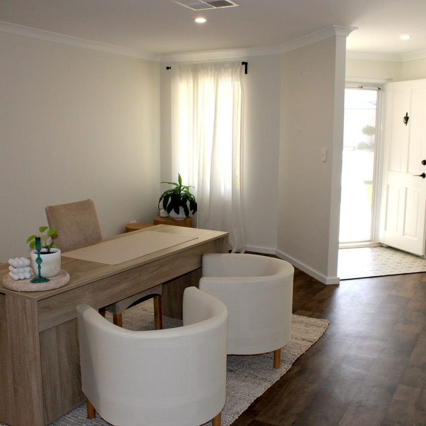 Spacious Family Living in Prime Mariners Cove Location - Photo 1