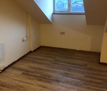 Studio to rent - Photo 6