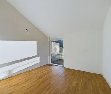 SUNNY, QUIET WITH A WIDE VIEW - Photo 3