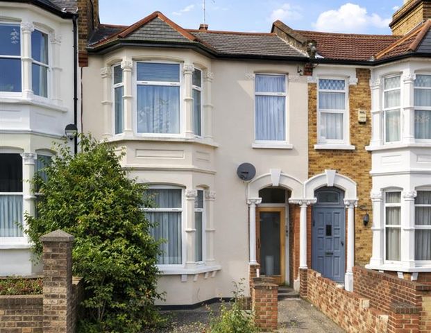 Chestnut Rise, Plumstead SE18, London - Photo 1