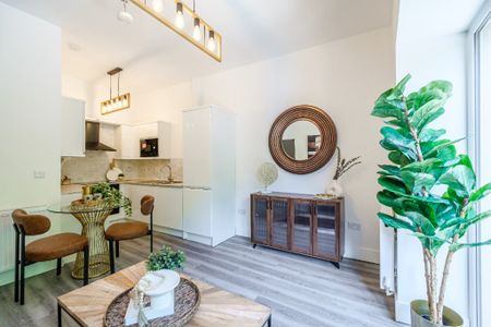 Queen Mary Avenue, 14, Glasgow, Queens Park, G42 8DT - Photo 2