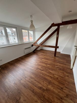 Helle Dachwohnung in Düsseldorf - Ideal für Singles oder Paare - Photo 1