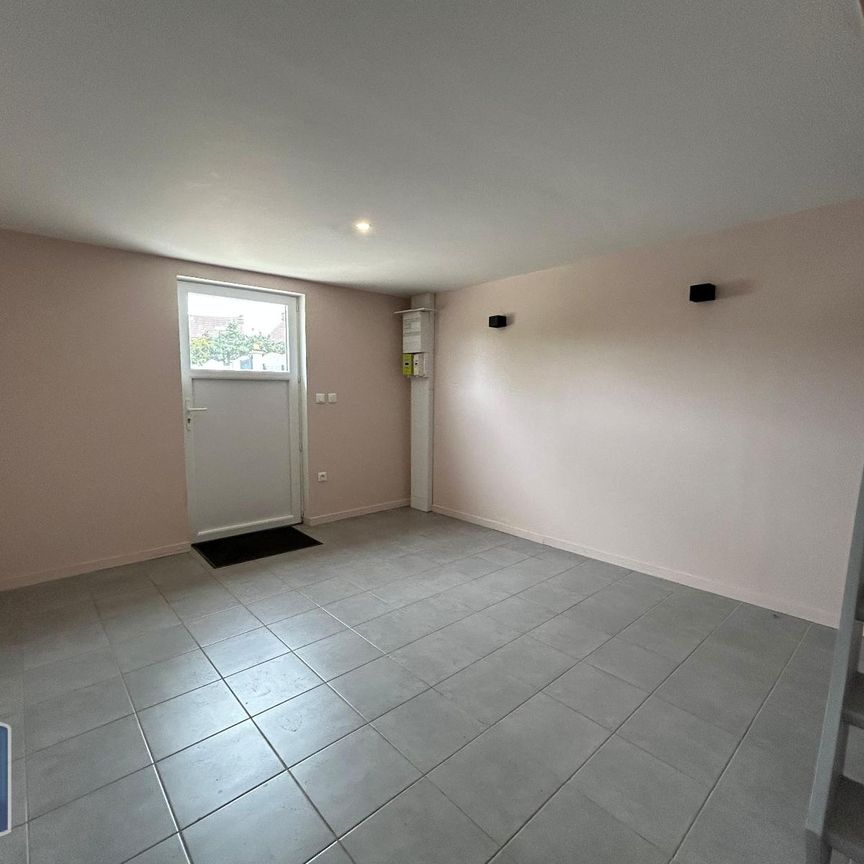 Location Appartement 3 pièces 99m² NEUVILLE ST REMY 59554 - Photo 1
