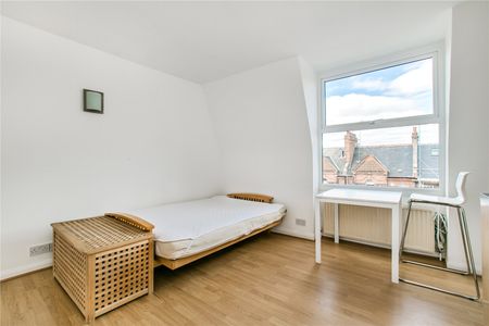 Comeragh Road, Brook Green, W14, London - Photo 2