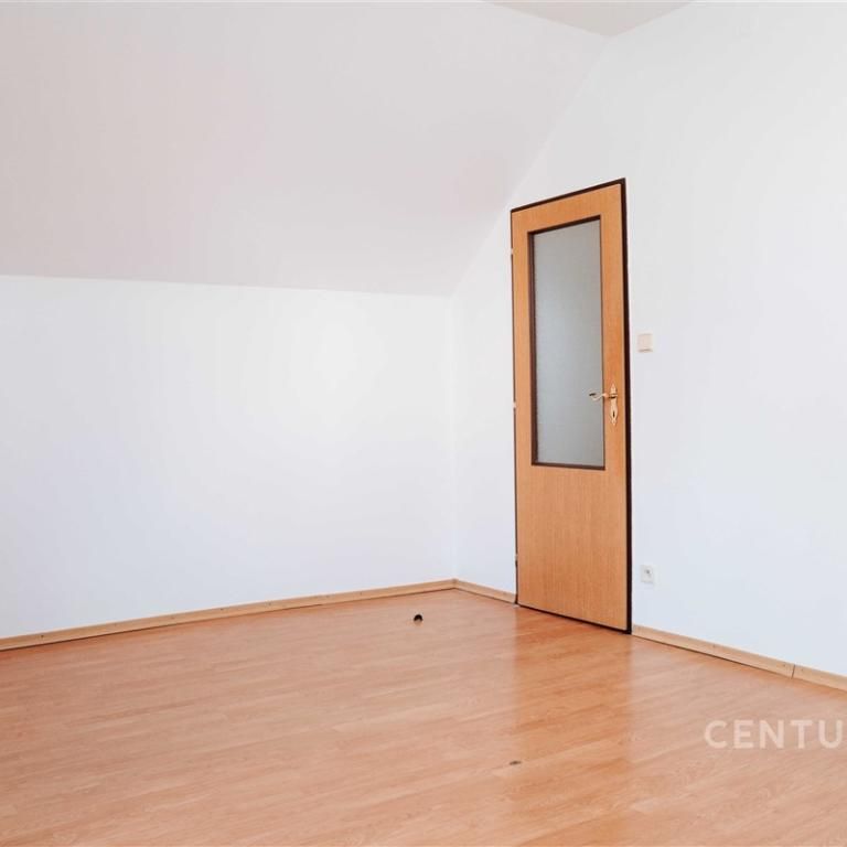 Pronájem bytu 3+1 83 m2 - Fotografie 1