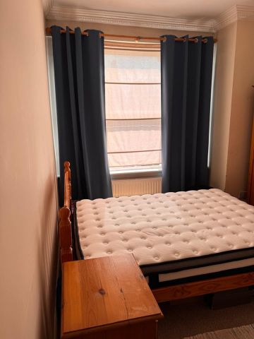 Room in a Shared Flat, Ashford Road, NW2 - Photo 2
