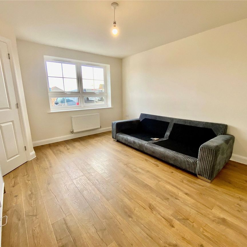 Honeycomb Vale, Chard, TA20 - Photo 1