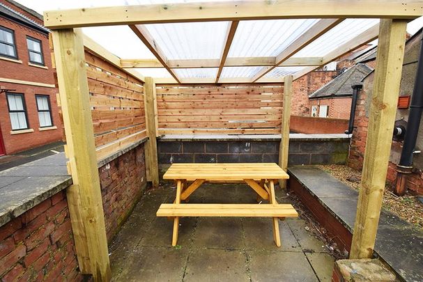 7 bedroom maisonette to rent - Photo 1