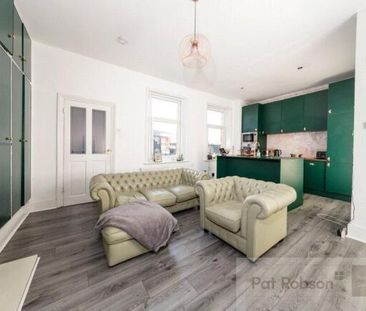 2 bedroom property to rent - Photo 1