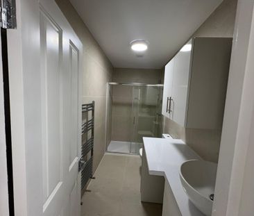 High Street - Photo 4