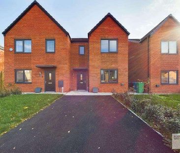 Sandal Street :: Platting Village, M40 - Photo 3