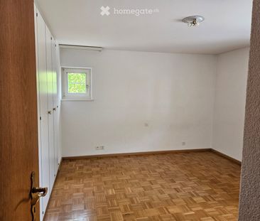 Charmantes 6-Zimmer-Zweifamilienhaus in Zwingen – ruhige Lage mit s... - Foto 5