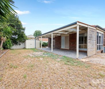 Family Home in Caroline Springs - Photo 5