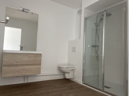 Appartement AVENUE D'EPERNAY - Photo 5