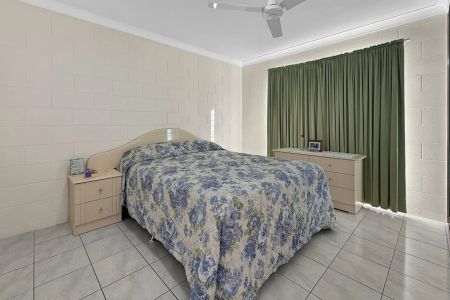 Large Yard & Solar Powered! - Photo 3