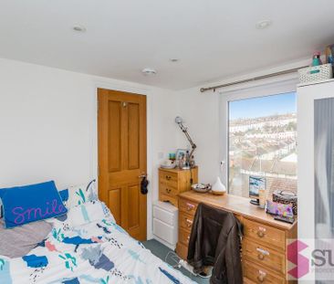 5 bedroom end of terrace house to rent - Photo 5