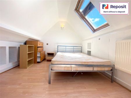 5 bedroom semi-detached house to rent - Photo 3