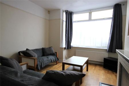 3 bedroom terraced house to rent - Photo 5