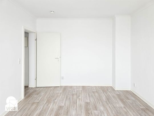 Helle 1 Raum Wohnung mit modernem Bad und neuer Ausstattung im Norden von Halle (Saale) - Photo 1