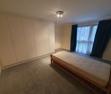 2 Bed Flat, Downhurst Court, NW4 - Photo 4