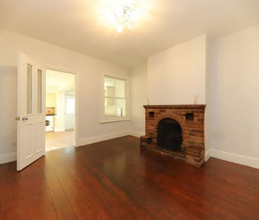 3 bedroom terraced house to rent - Photo 3