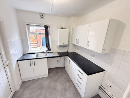 2 bedroom terraced house to rent - Photo 5