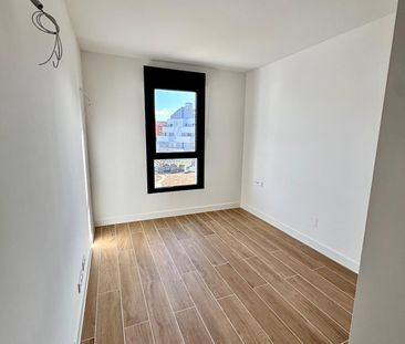 Piso de alquiler en Calle Calle Tres de Abril, Cobeña - Photo 3