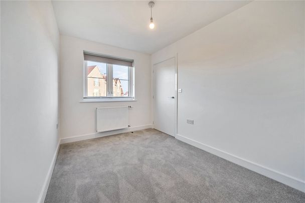 3 bedroom house to rent Throwster Drive, Sudbury, Suffolk, CO10 - Photo 1