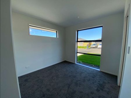 Three Bedroom Home - Photo 3