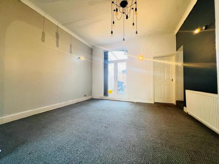 3 bedroom terraced house to rent - Photo 2