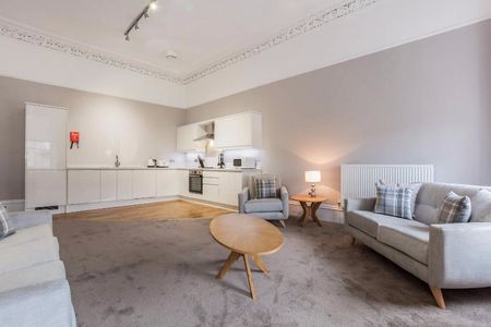 5 bedroom apartment to rent - Photo 2