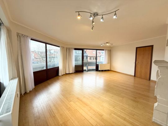 Avenue Reine Astrid, 1950, Kraainem - Photo 1