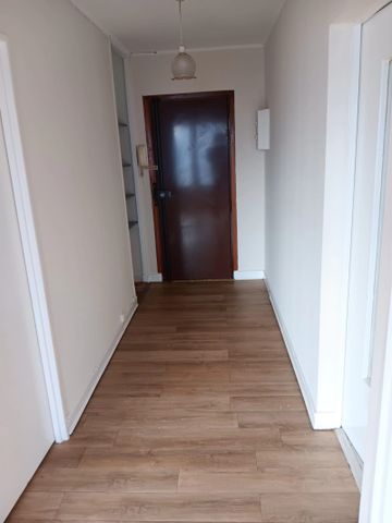 APPARTEMENT 3 PIECES 60.53 M² AVEC CAVE ET PARKING EN SOUS-SOL - Photo 5