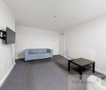 Helmsley Road Room 4, Newcastle Upon Tyne - Photo 4