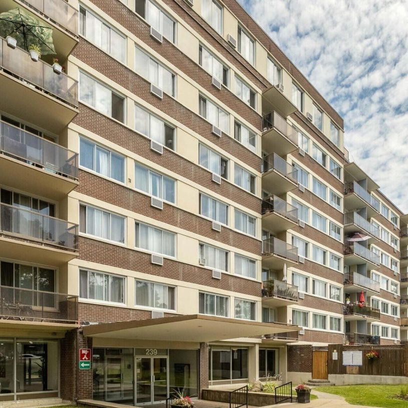3 1/2 - 239 Boulevard Deguire, Montréal - Photo 1
