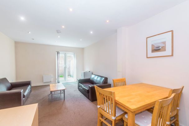 2 bedroom apartment to rent Wilbraham Road, Manchester, Greater Manchester, M14 - Photo 1
