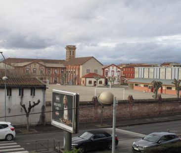 Location Appartement 4 pièces 67m² - Photo 4