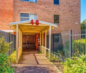 Central West Leederville Apartment - Photo 3