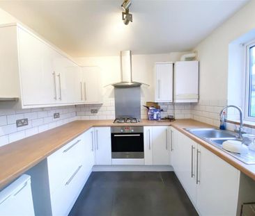 2 bedroom terraced house to rent - Photo 5
