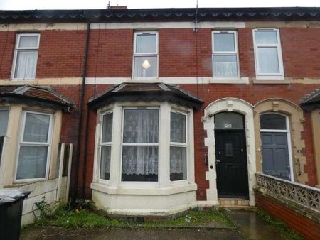 Clifford Road, Blackpool, FY1 - Photo 2