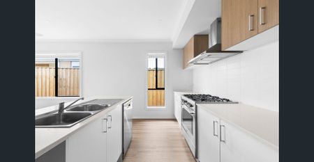 Sophisticated Living in Modern Home - Photo 5